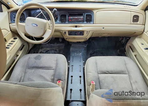 2011 Ford Crown Victoria Police Interceptor z USA, uszkodzony, nr VIN 2FABP7BV8BX182210